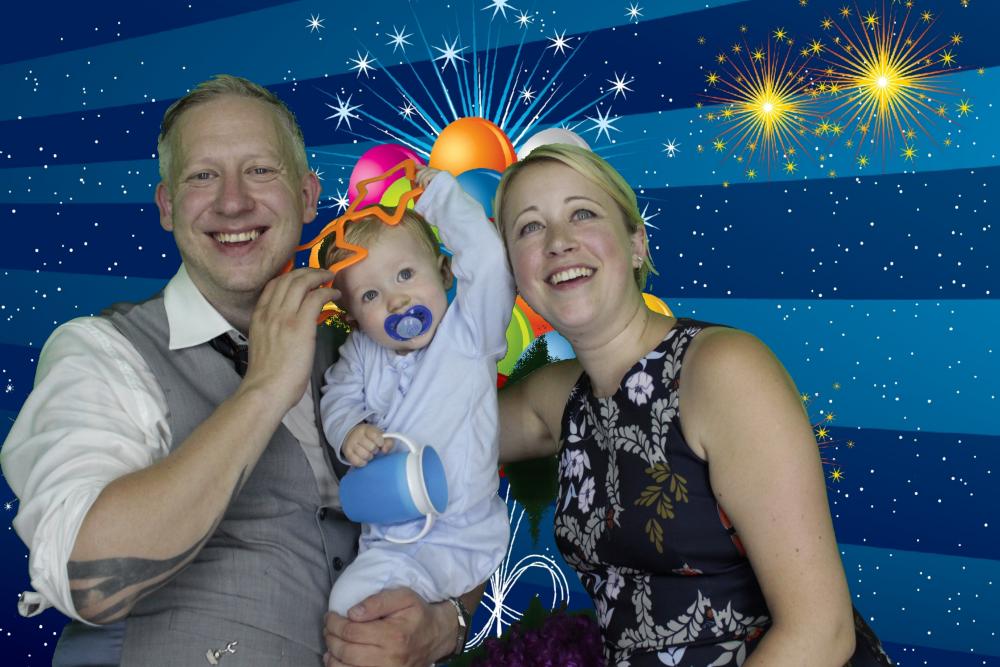 Katherine & Simon | View more photos from the event at gallery.myphotoboothexperience.co.uk/u/MyPhotoBoothExperienceLtd/Katherine-Simon